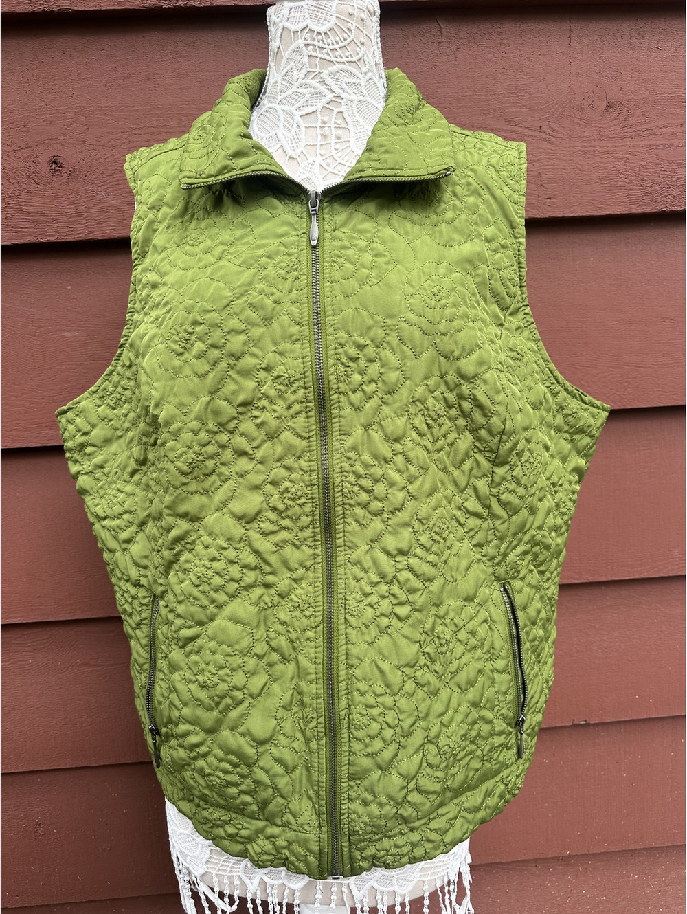 CJ Banks Olive Green Quilted Floral Vest Cozy Outdoor Chic Gorpcore